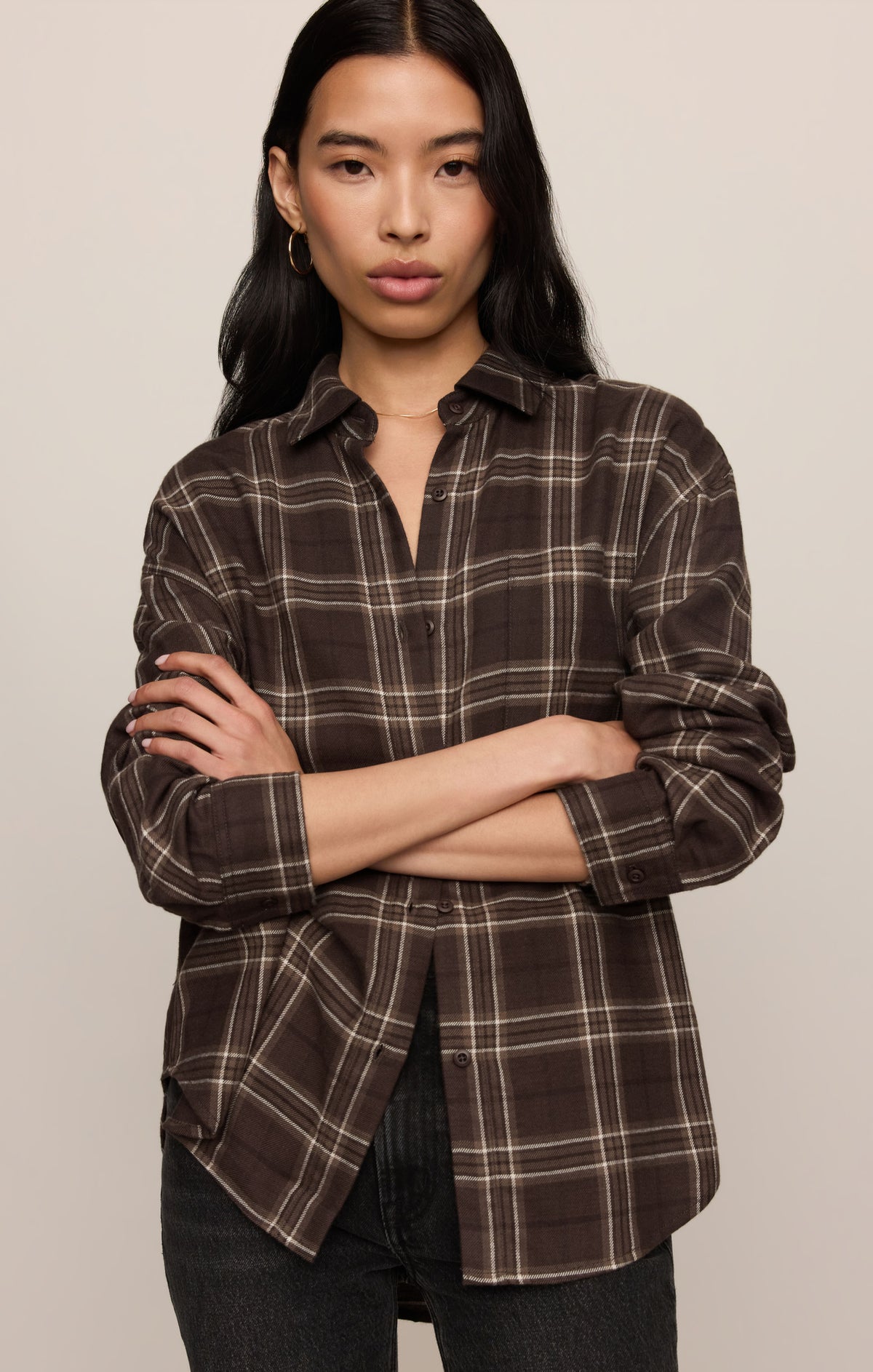 PLAID BUTTON UP